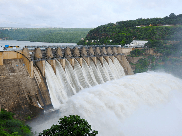 advantages and disadvantages of dams