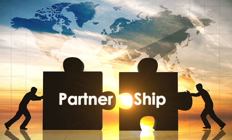 Advantages and Disadvantages of Partnership Firm