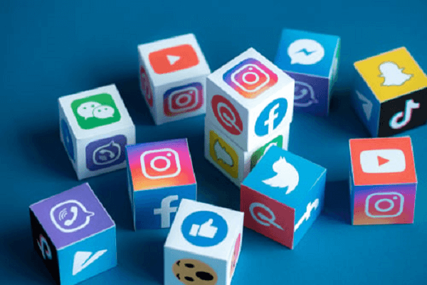 Social Media Definition Effect and List of Top Apps