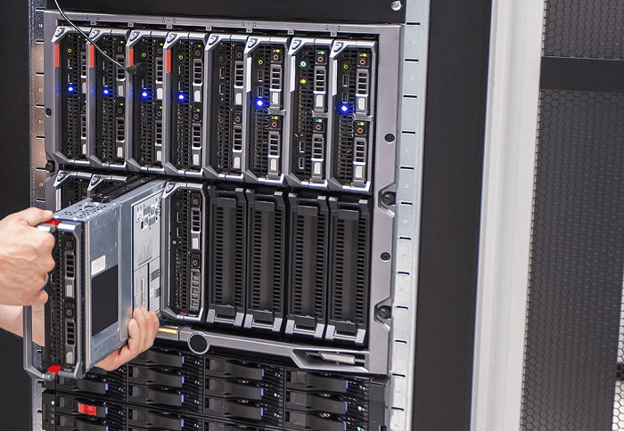What is the Difference between Blade Server and Rack Server