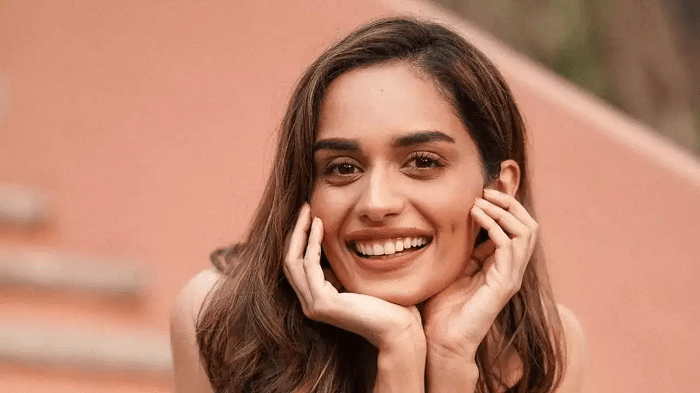 Top 10 Beautiful Girls in India